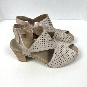 Dansko Women's 36 US 6 Teagan White Vintage Leather Sandals Reaort Wear Boho